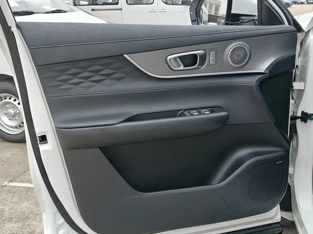 Chery Tiggo 8 PLUS 2024 — фото 10