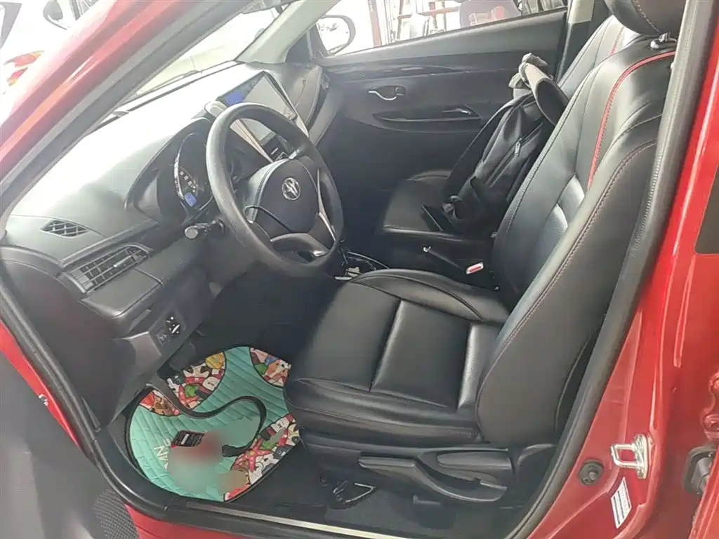 Toyota Yaris L 2021 — фото 15