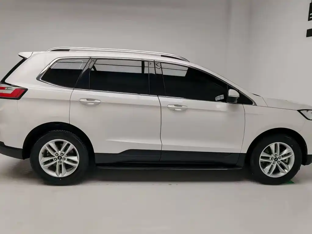 Ford Edge 2020 — фото 7