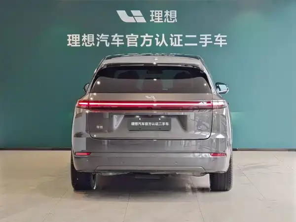 Li Auto L7 2025
