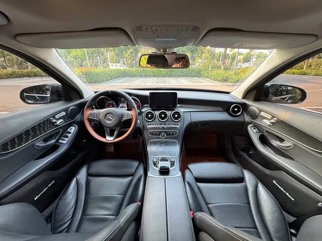 Mercedes-Benz C-Class 2018 — фото 8