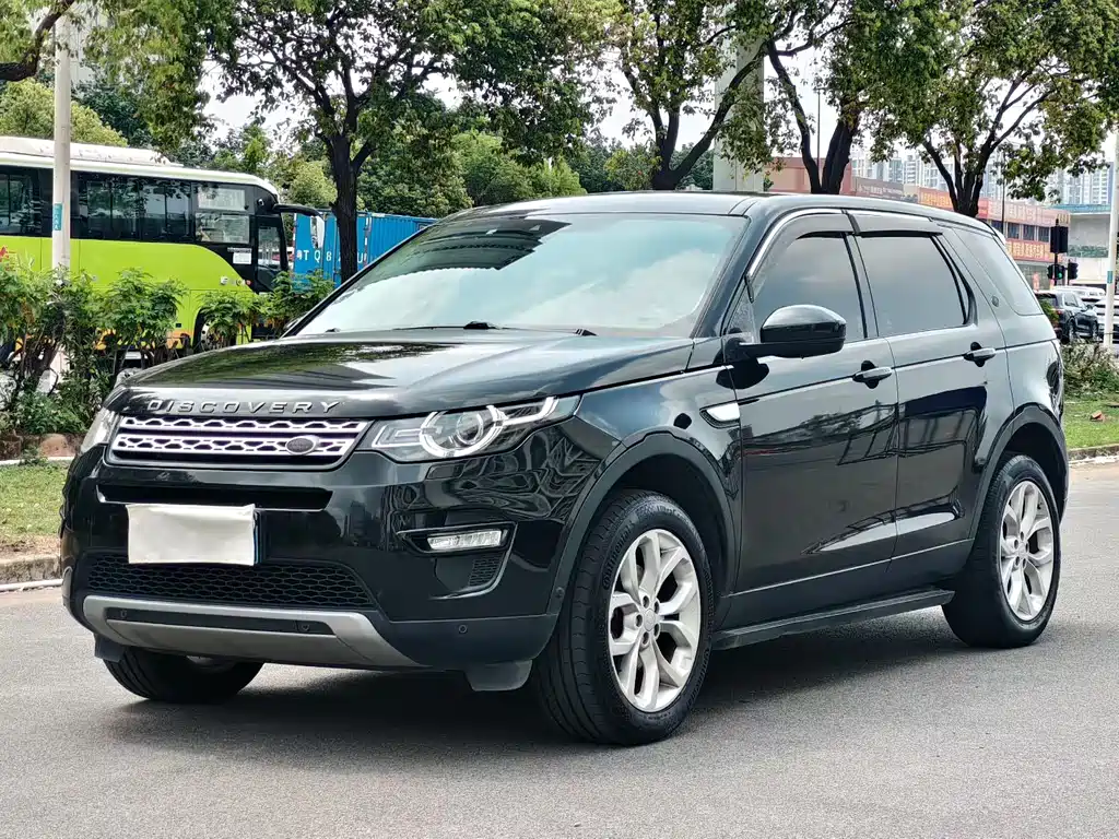 Land Rover Discovery Sport 2017 — фото 2