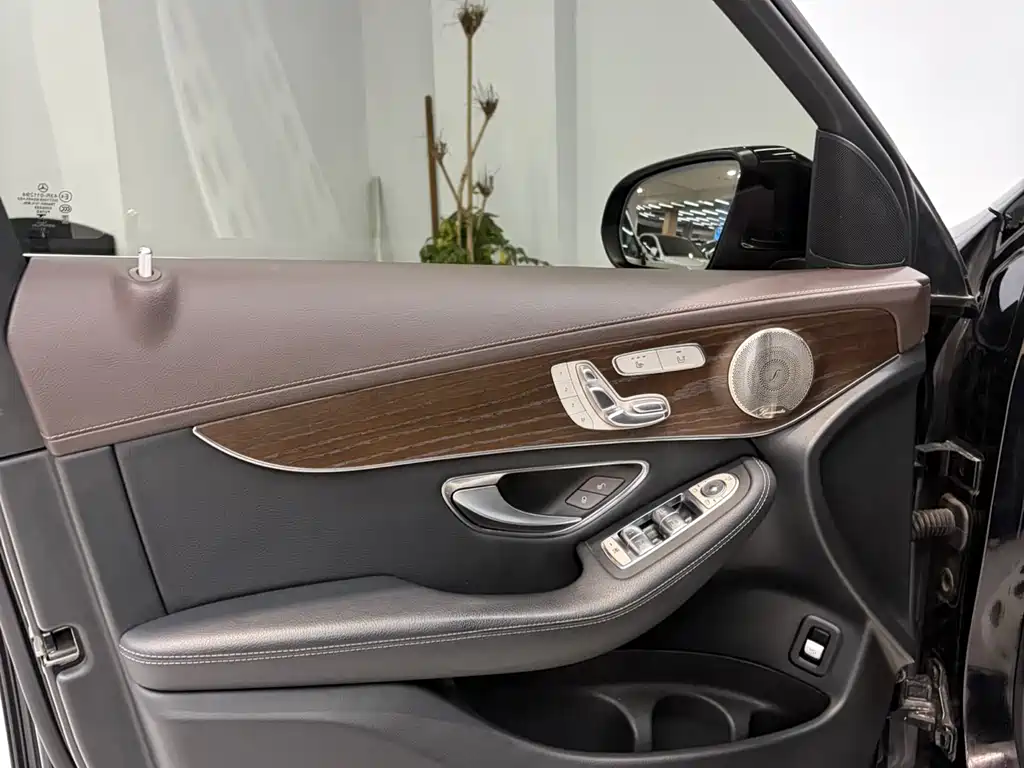 Mercedes-Benz GLC 2021 — фото 10