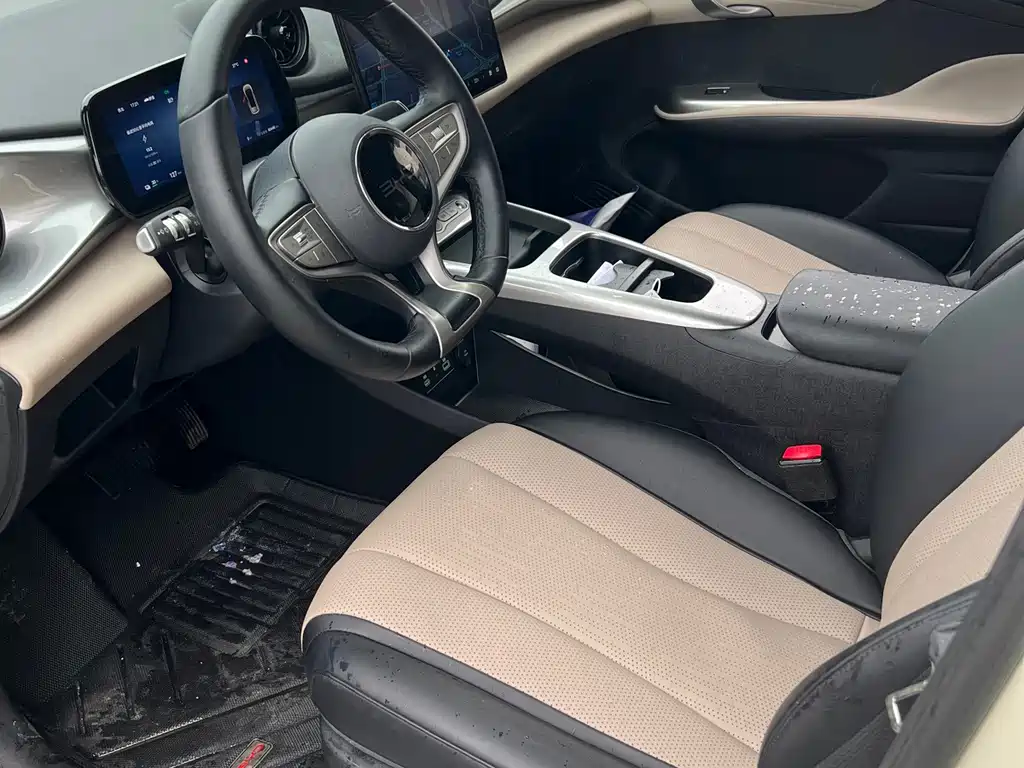 BYD Dolphin 2025