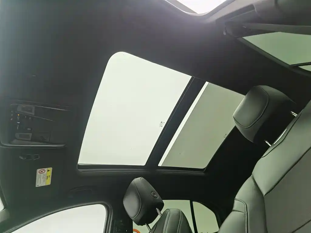 Cadillac XT4 2021 — фото 14