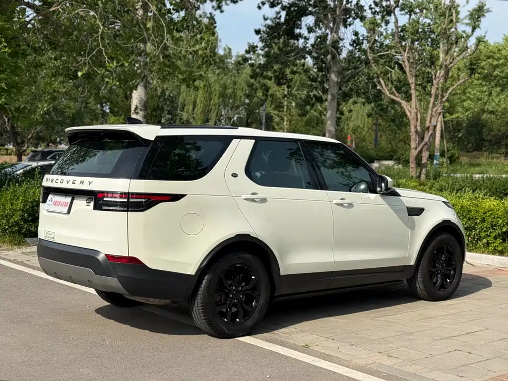 Land Rover Discovery 2018 — фото 18