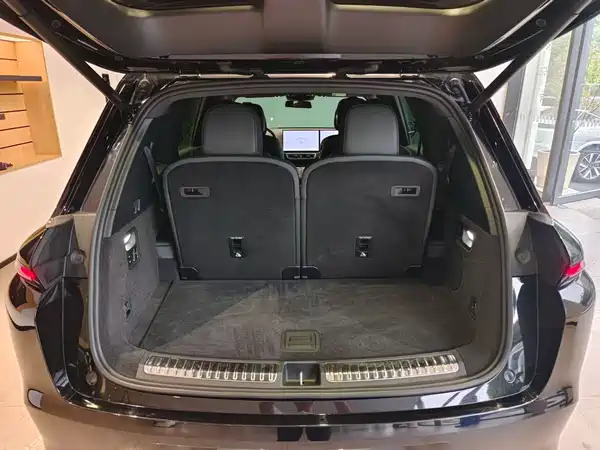 Li Auto L8 2026