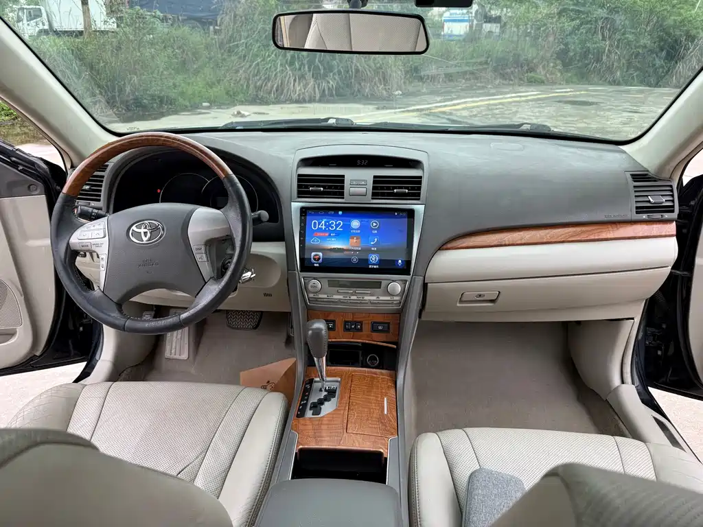 Toyota Camry 2009 — фото 14