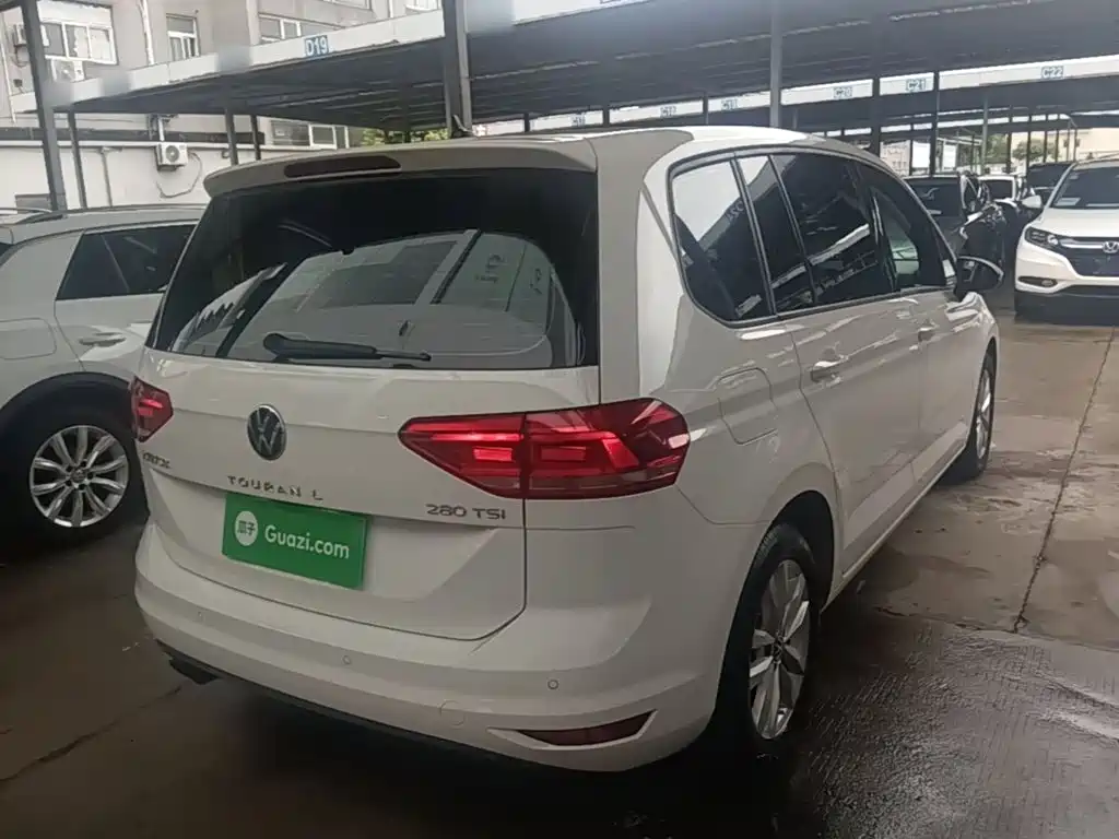 Volkswagen Touran 2022
