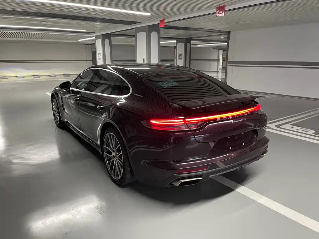 Porsche Panamera 2022 — фото 26