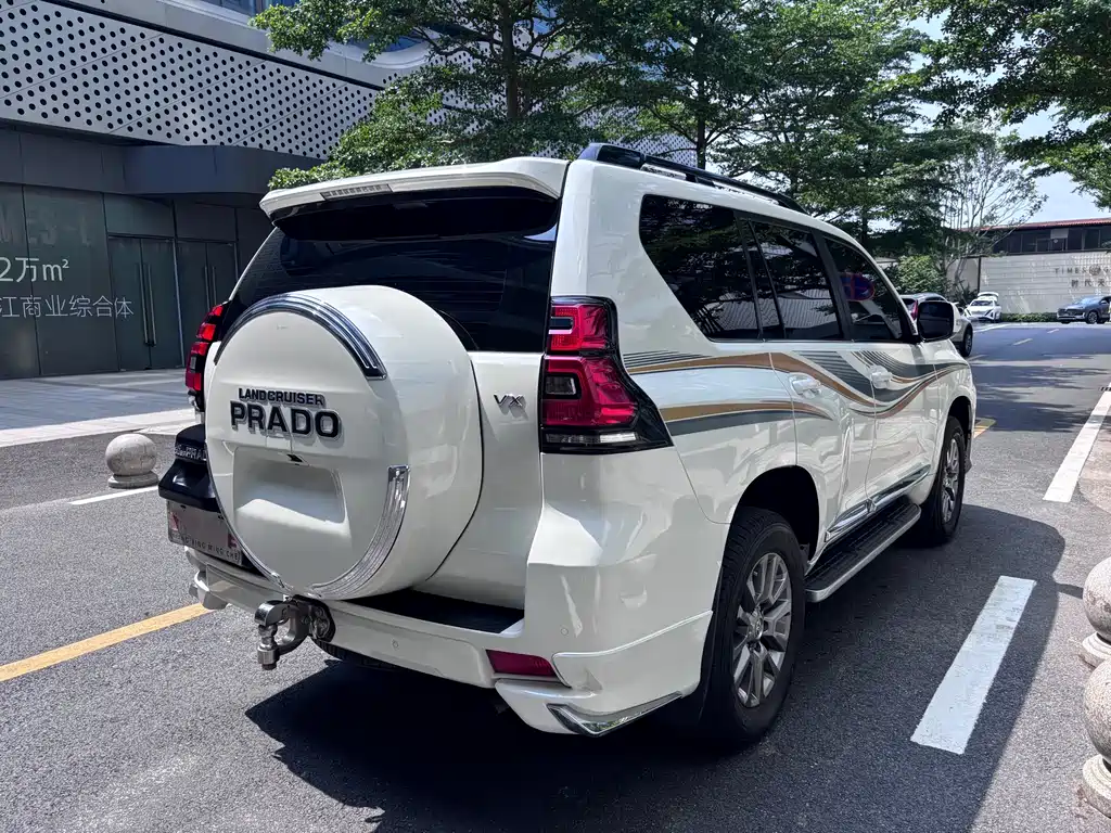 Toyota Prado 2019 — фото 6