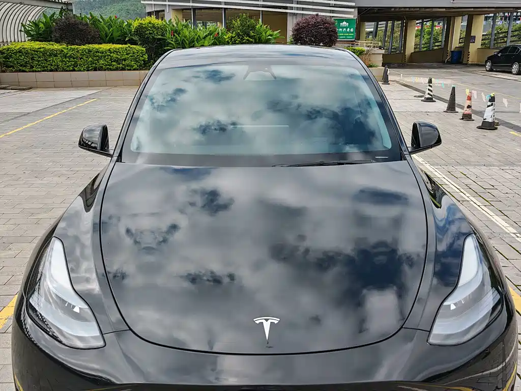 Tesla Model Y 2023 — фото 4