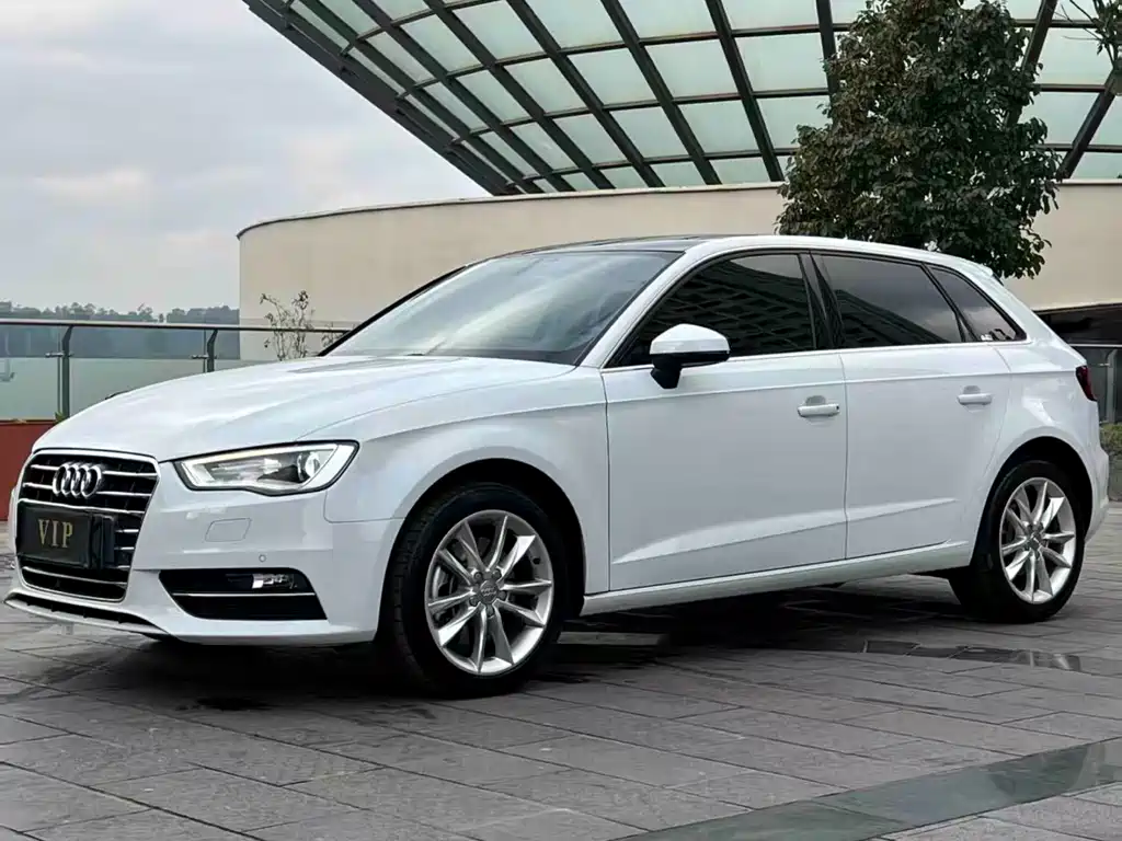 Audi A3 2015 — фото 1