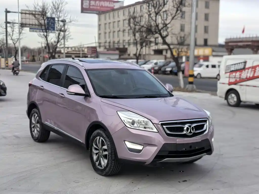 BAIC Senova X65 2015 — фото 3