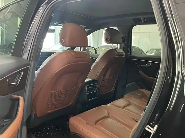 Audi Q7 2021