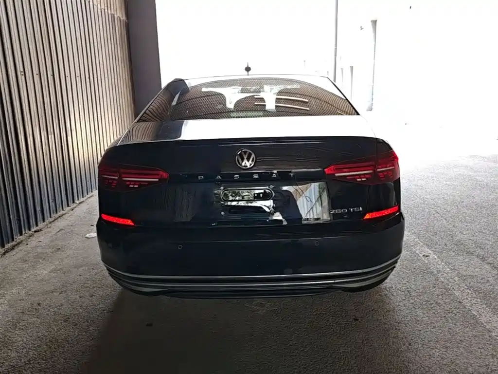 Volkswagen Passat 2019 — фото 6