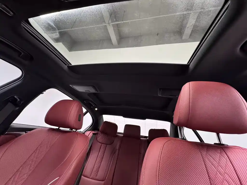 BMW 5 Series 2022 — фото 16