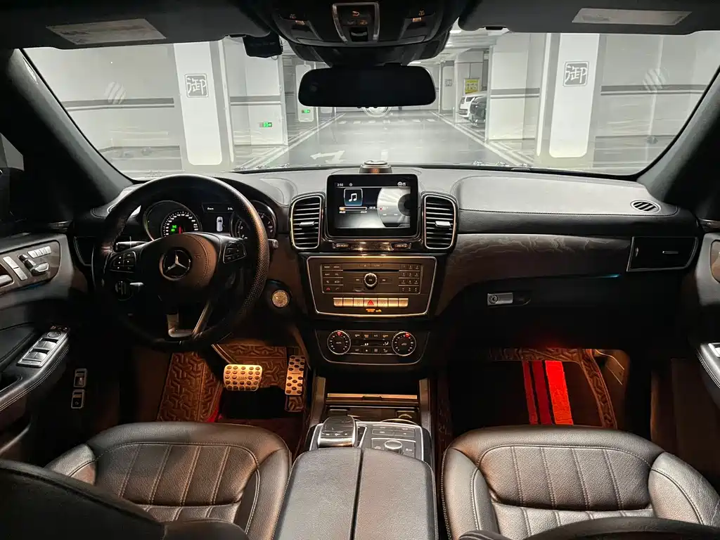 Mercedes-Benz GLS 2017 — фото 20