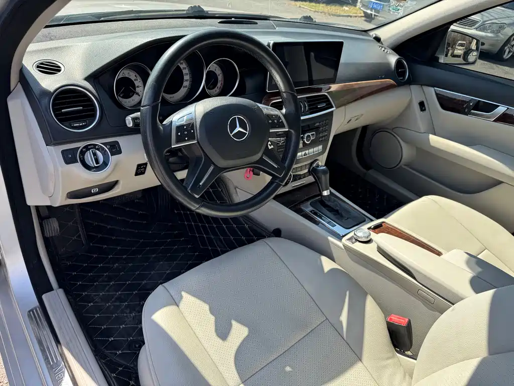 Mercedes-Benz C-Class 2013 — фото 8