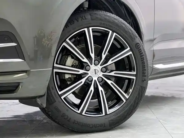 Volvo XC60 2019