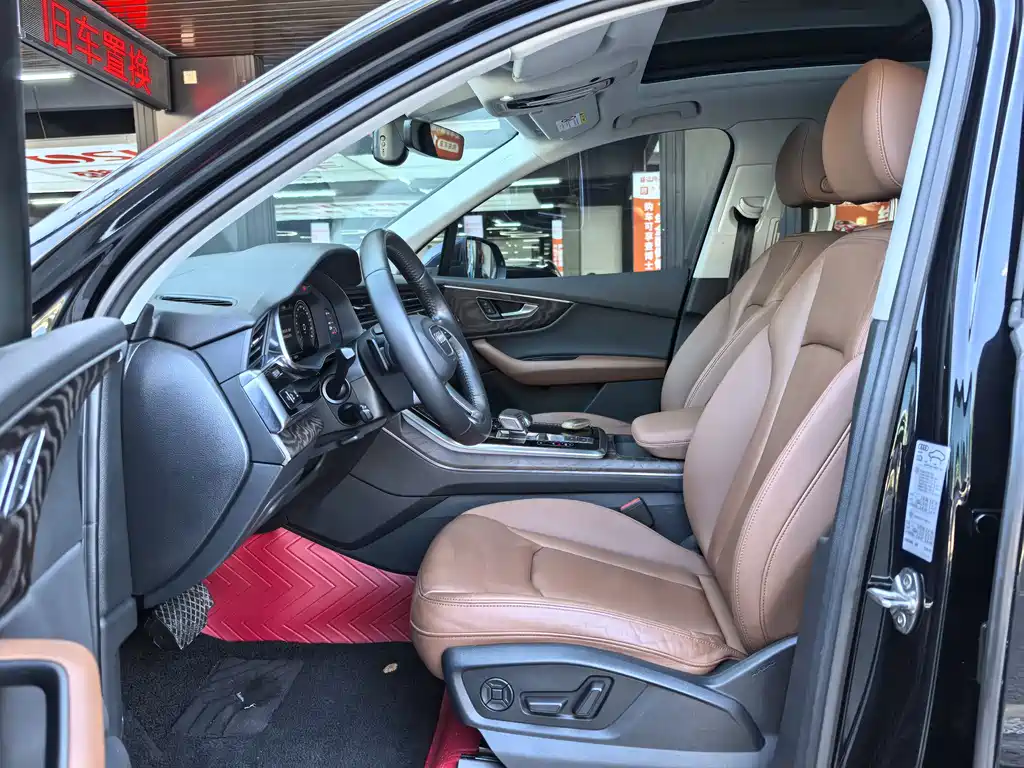Audi Q7 2020 — фото 11