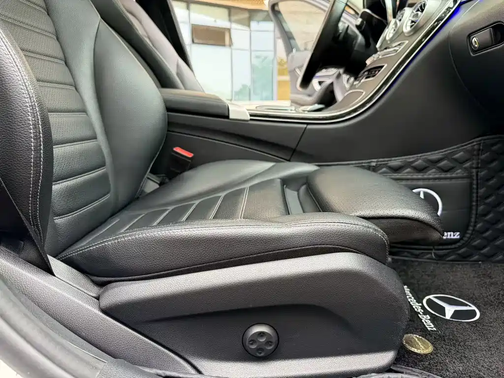 Mercedes-Benz C-Class 2019 — фото 10