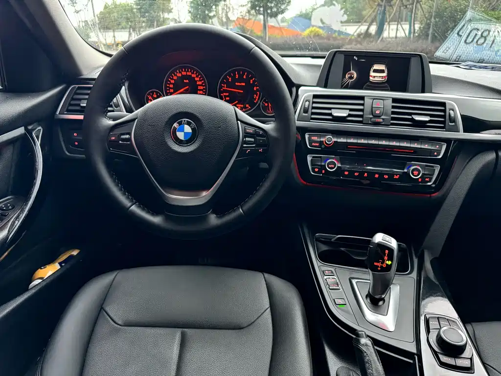 BMW 3 Series 2017 — фото 6