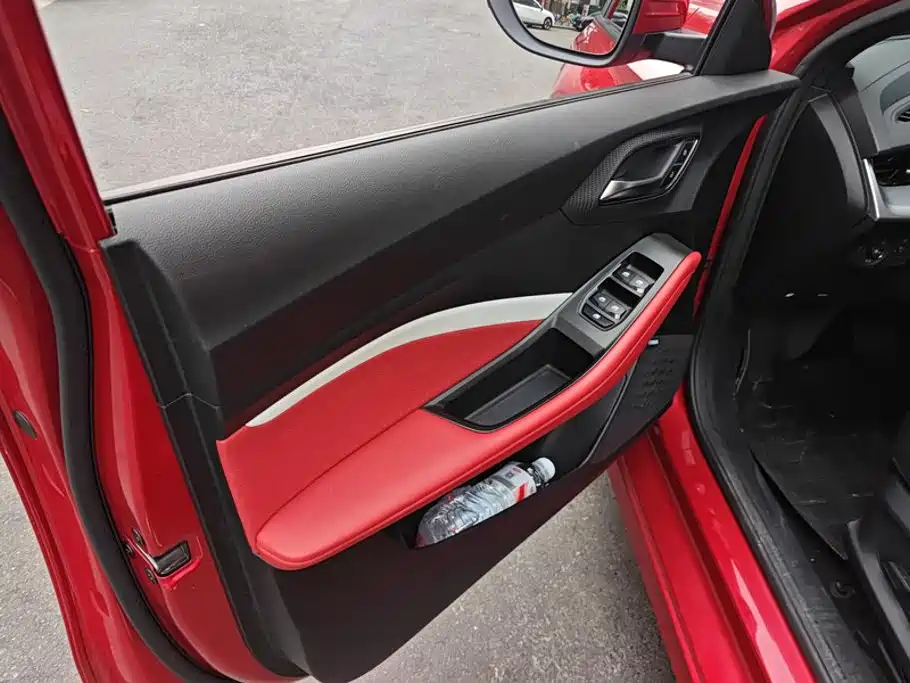 MG MG5 2021