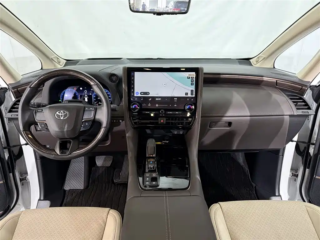 Toyota Alphard 2024 — фото 7