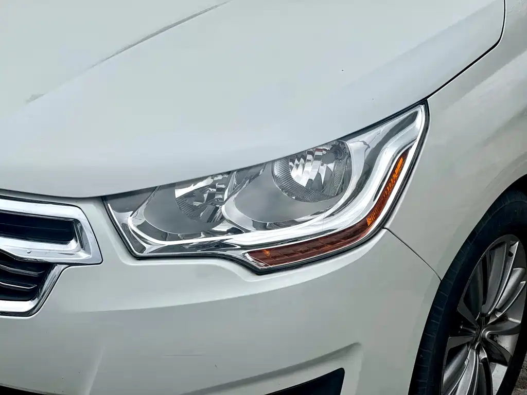 Citroen C4L 2015 — фото 12