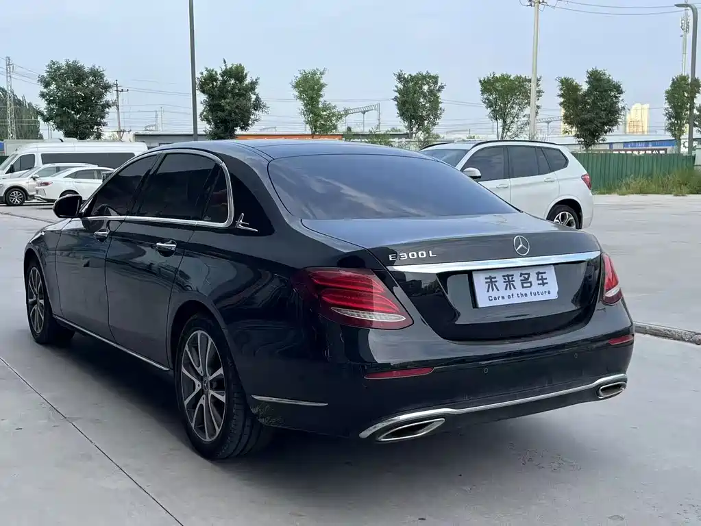 Mercedes-Benz E-Class 2020 — фото 14