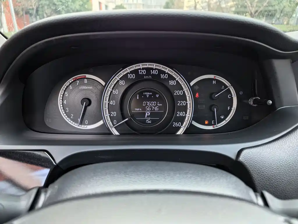 Honda Accord 2017 — фото 9