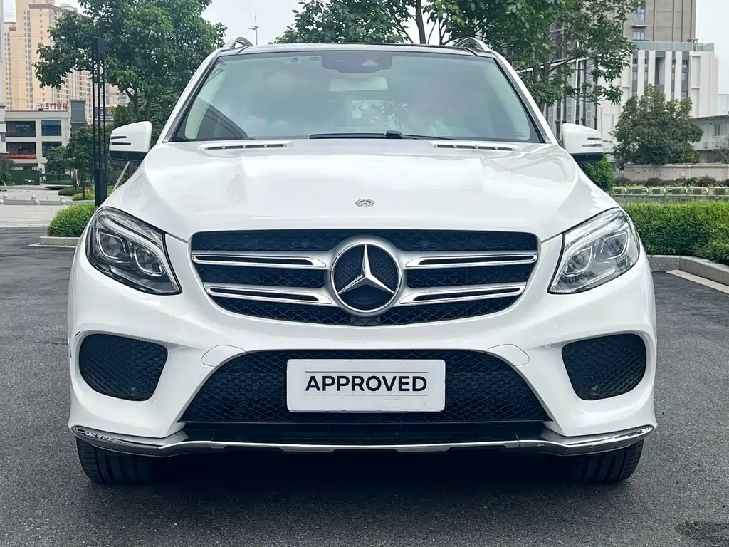 Mercedes-Benz GLE 2018 — фото 2