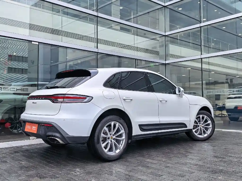 Porsche Macan 2024 — фото 7