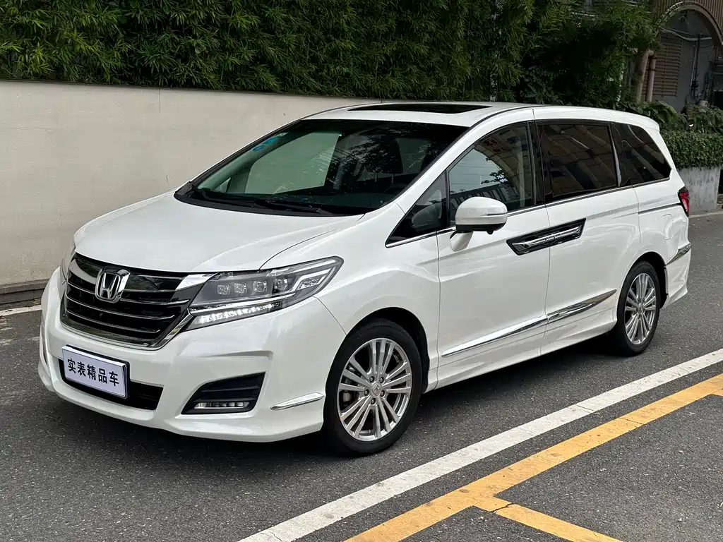 Honda Elysion 2018 — фото 1