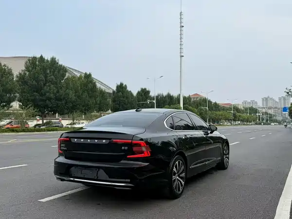 Volvo S90 2021