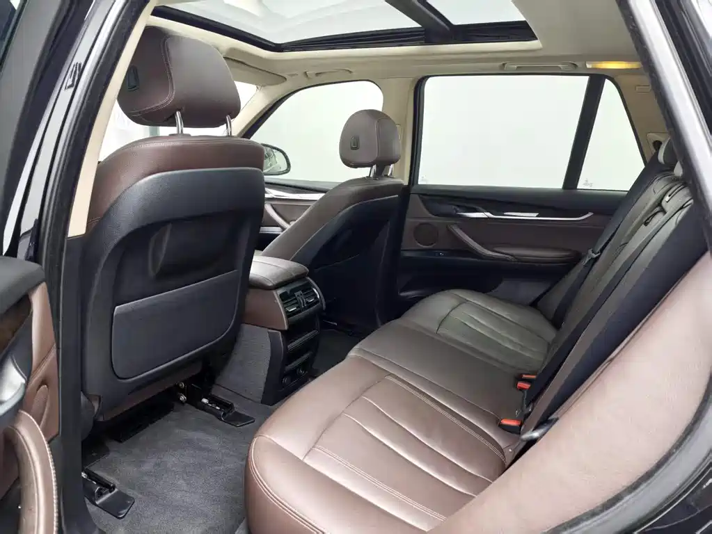 BMW X5 2016 — фото 10