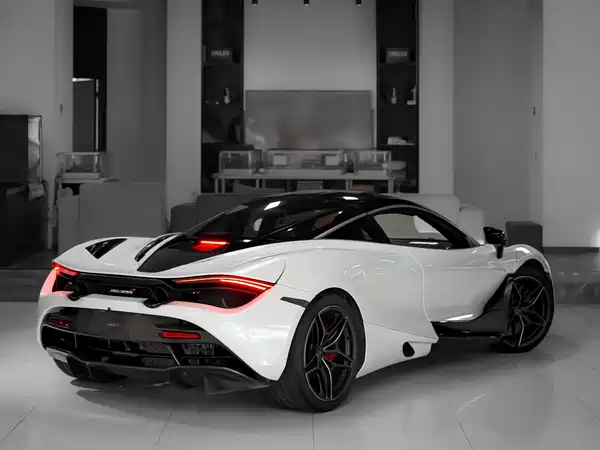 McLaren 720S 2017