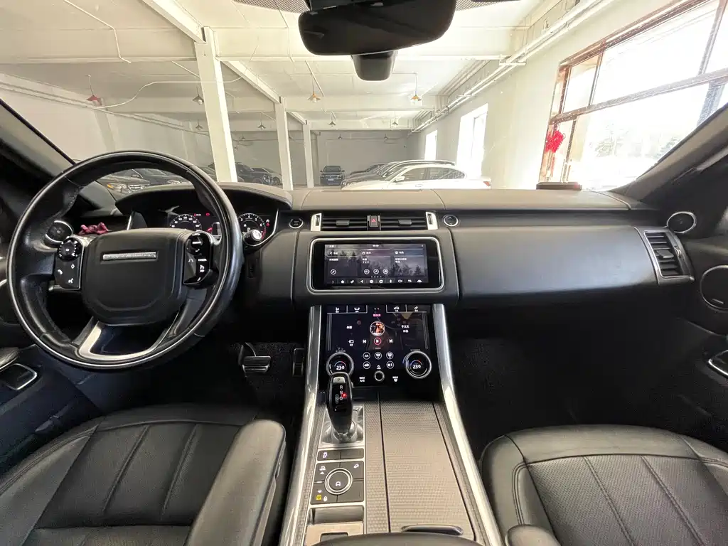 Land Rover Sport 2018 — фото 9