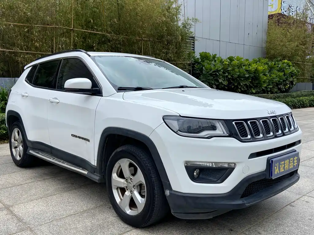 Jeep Compass 2018 — фото 3