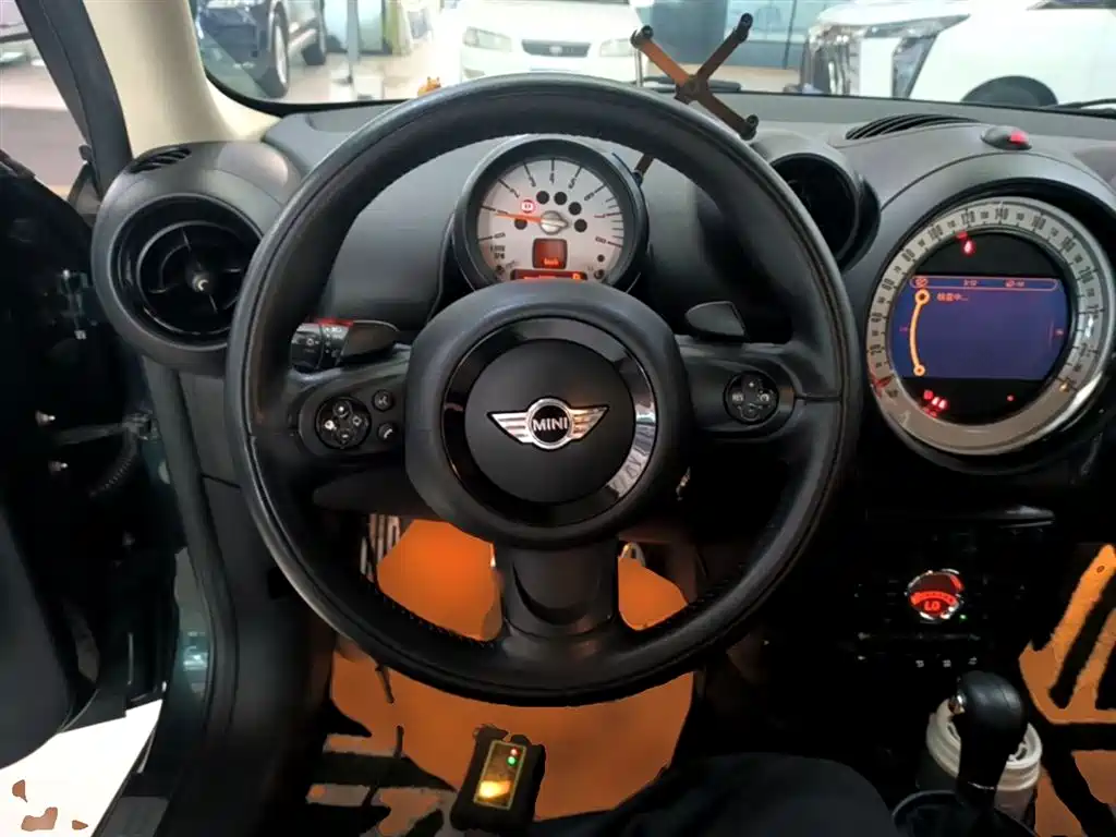 MINI Countryman 2014 — фото 11