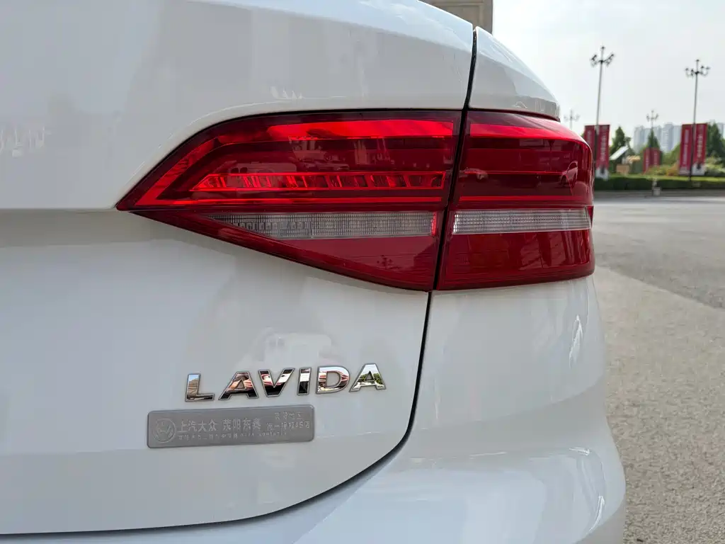 Volkswagen Lavida 2019 — фото 17