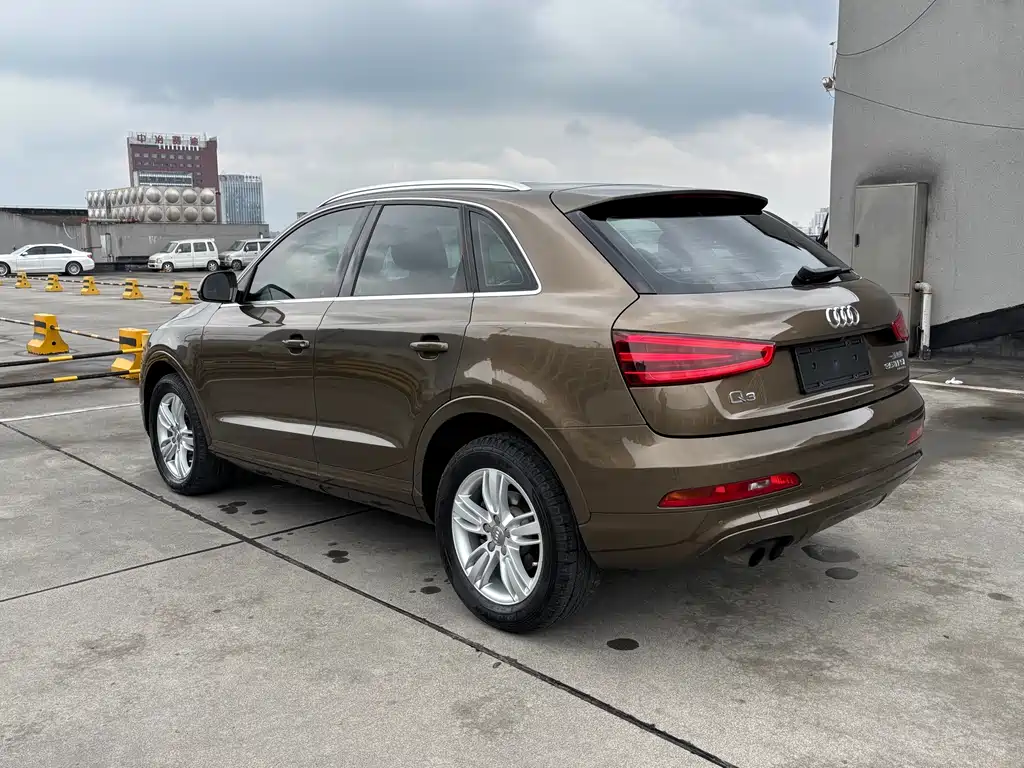 Audi Q3 2014 — фото 15