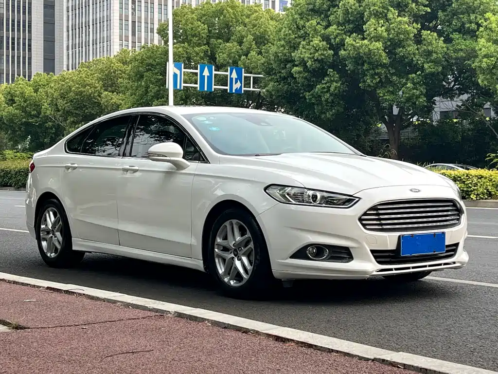 Ford Mondeo 2016 — фото 3