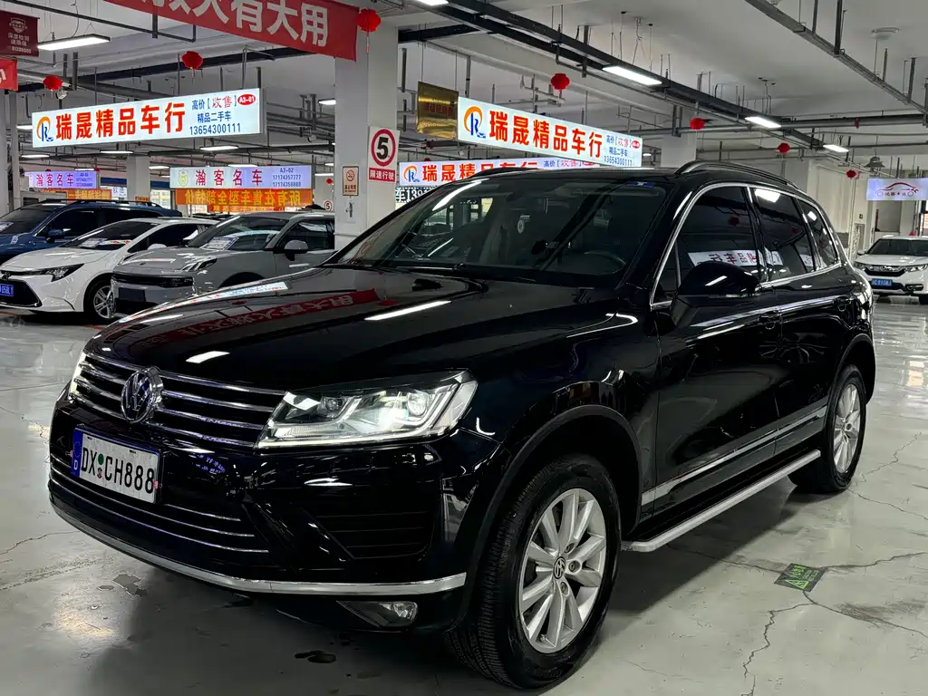 Volkswagen Touareg 2016 — фото 1