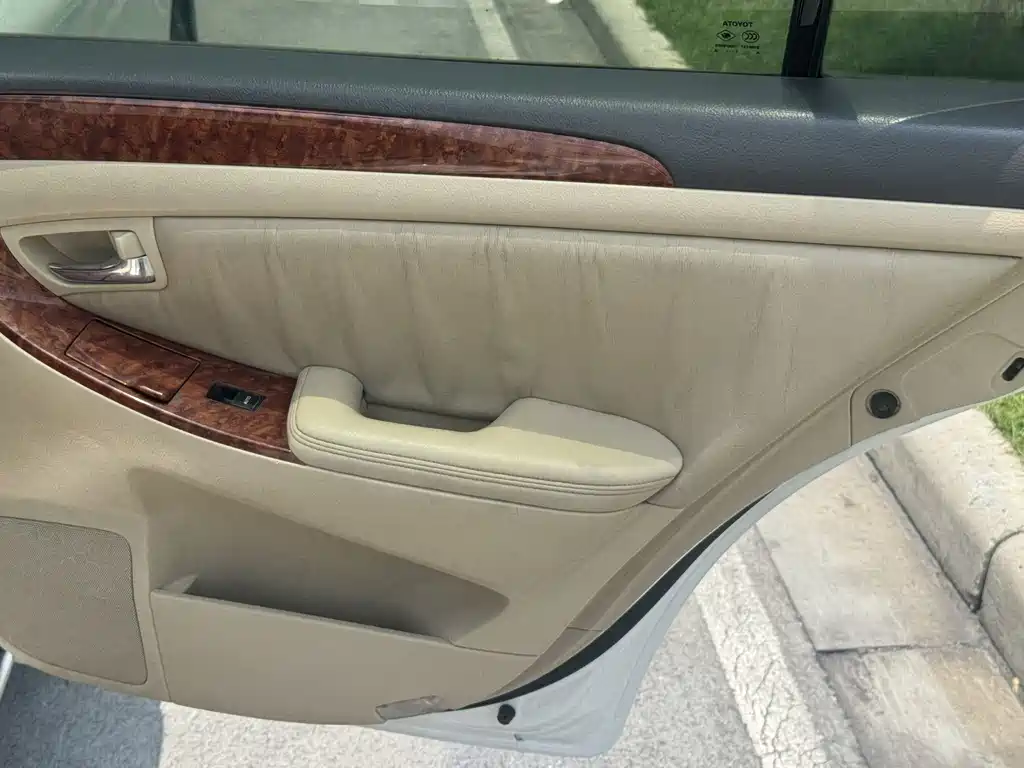 Toyota Crown 2005 — фото 19