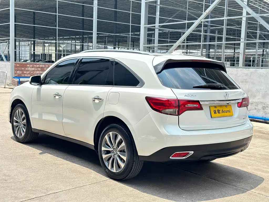 Acura MDX 2016 — фото 16