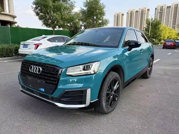 Audi Q2L 2020