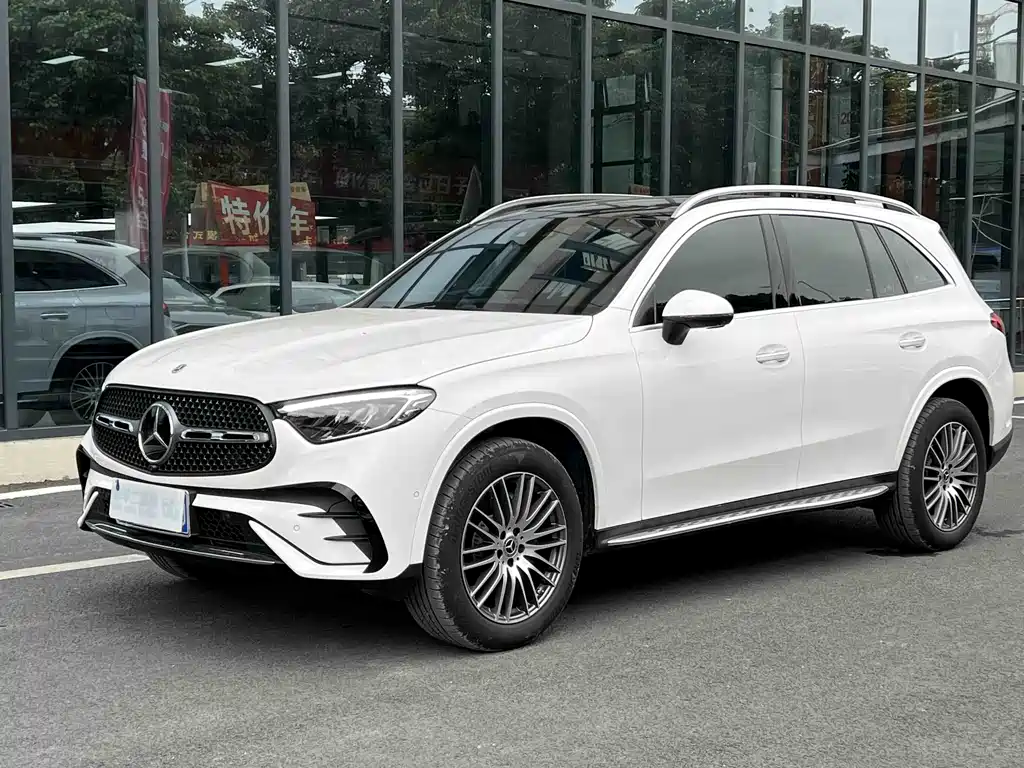 Mercedes-Benz GLC 2026 — фото 1