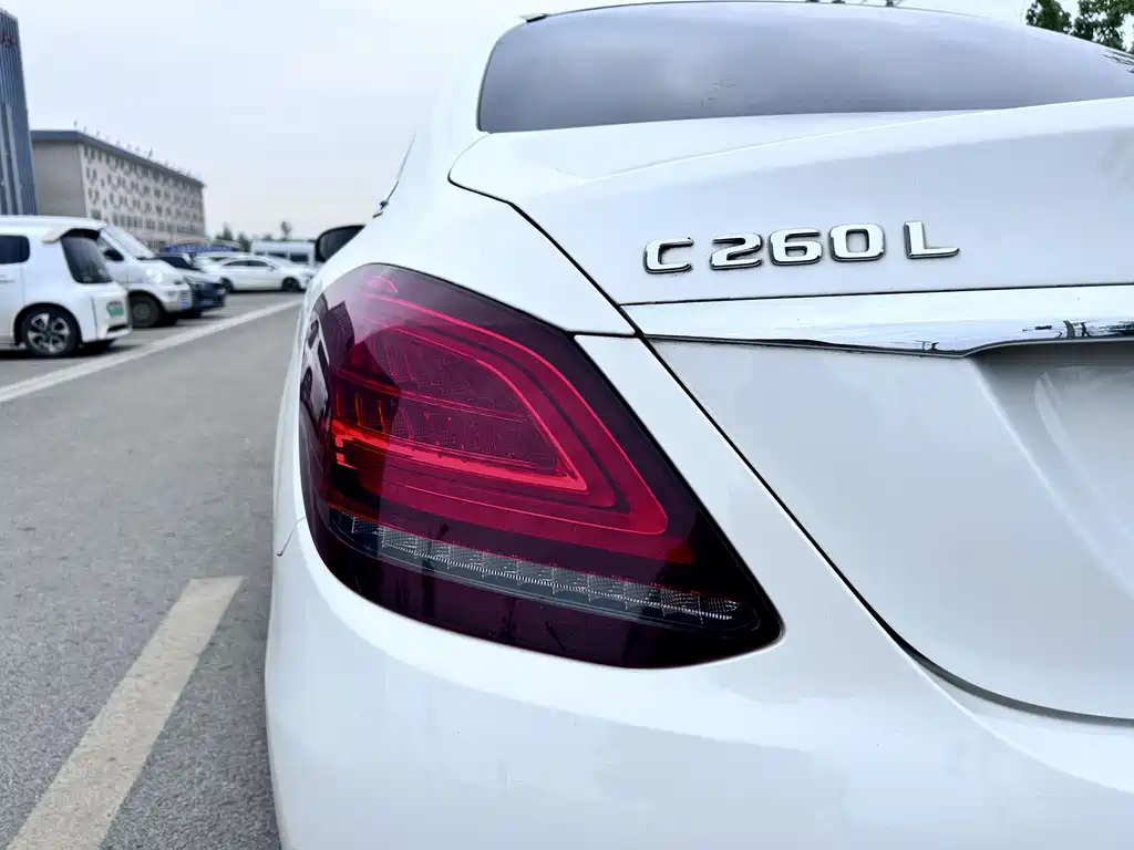 Mercedes-Benz C-Class 2021 — фото 10
